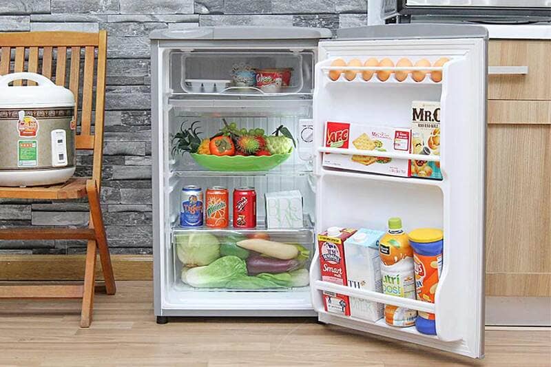 Tủ lạnh mini được sử dụng phổ biến bởi dự nhỏ gọn, thuận tiện di chuyển